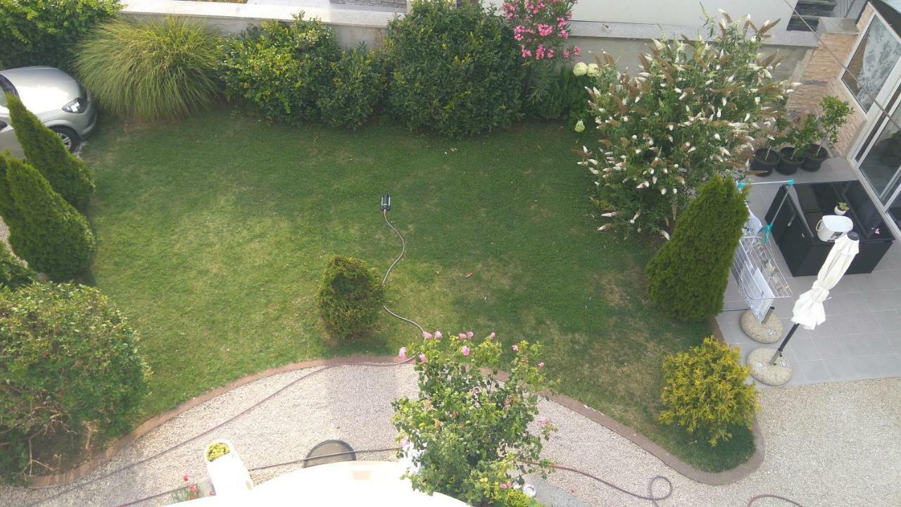 Apartments Lipic Vodice Buitenkant foto