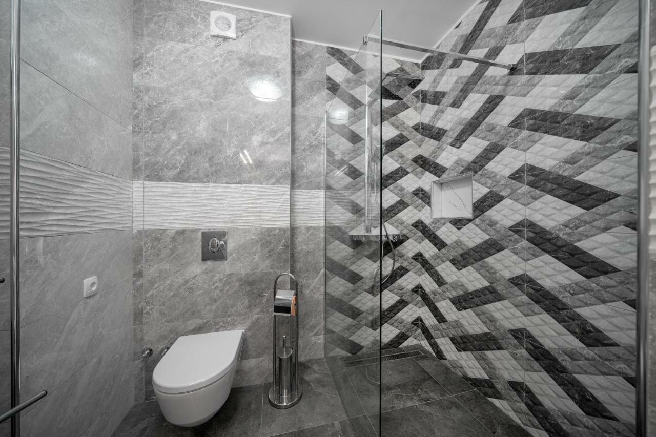 Apartments Lipic Vodice Buitenkant foto